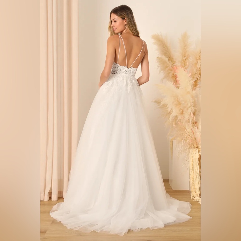 Height of Love White Embroidered Beaded Backless A-Line Gown - Picture 4 of 5